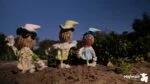 Hundekuscheltier Gartenzwerg mit Quietscher M – Garden Paws Garden Gnome Gentle George M – Bild 4