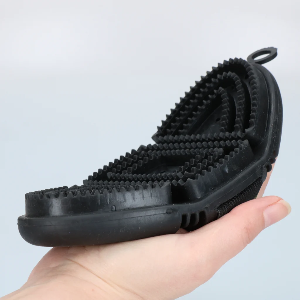 Striegel für lose Haare mit flexibler Oberseite – Excellent Horse Flexi Brush Curry Comb – Bild 5