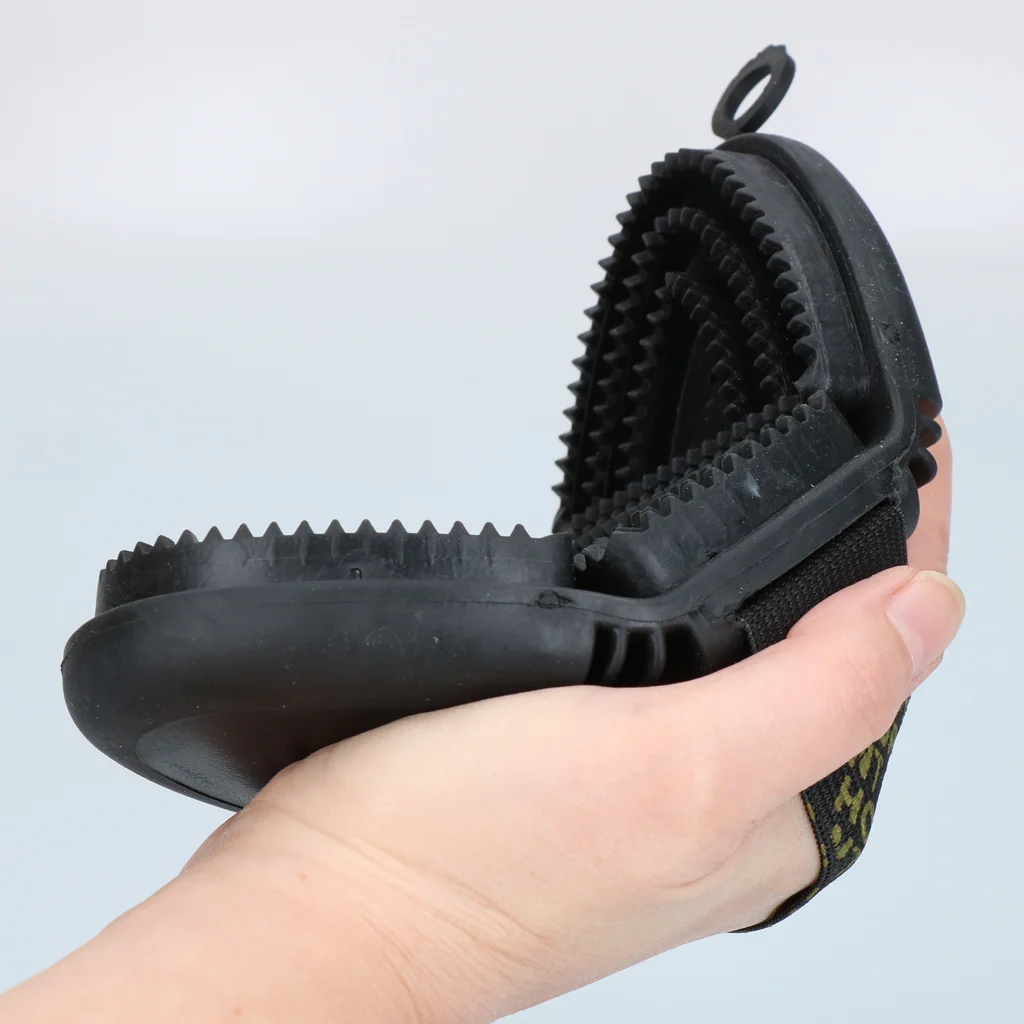 Striegel für lose Haare mit flexibler Oberseite – Excellent Horse Flexi Brush Curry Comb – Bild 6