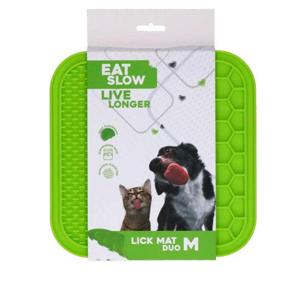 Schleckmatte für Hunde mit Noppen und Wabenmuster, 21 x 21 cm, Grün – Eat Slow Live Longer Lick Mat Duo M