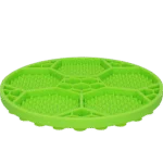 Leckmatte für Hunde mit Fußballmuster und Saugnäpfen, Ø 22 cm, Grün – Eat Slow Live Longer Lick Mat Soccer Ball – Bild 3