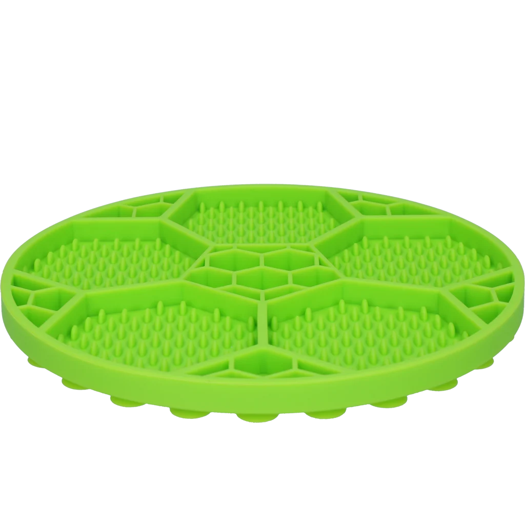 Leckmatte für Hunde mit Fußballmuster und Saugnäpfen, Ø 22 cm, Grün – Eat Slow Live Longer Lick Mat Soccer Ball – Bild 3