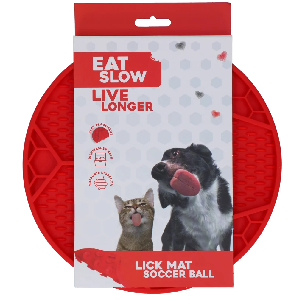 Schleckmatte für Hunde mit Fußballmuster und Saugnäpfen, Ø 22 cm, Rot – Eat Slow Live Longer Lick Mat Soccer Ball – Bild 1