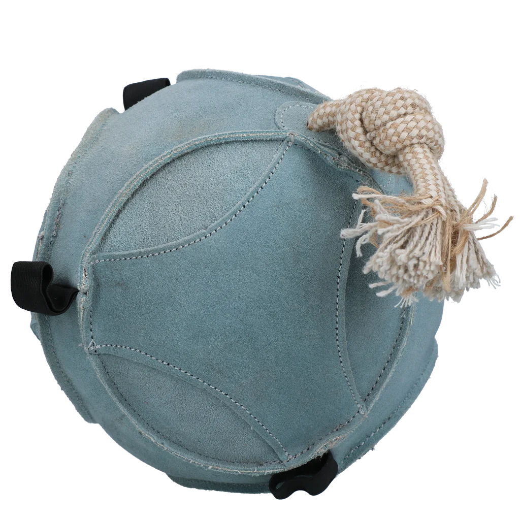 Pferdespielball aus Wildleder mit Snackschlaufen, Blau – Excellent Horse Fun Play Ball Suede – Bild 2