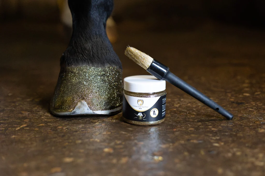 Glitzerhuflack Gold, 150 ml – Excellent Horse Hi Gloss Glitter Hoof Polish – Bild 5