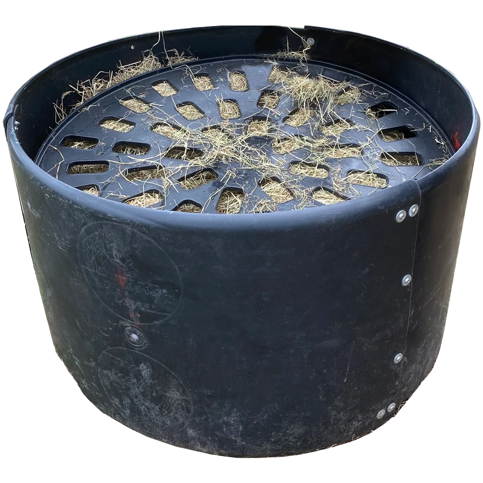 Heuraufen Abdeckung mit 48 Öffnungen, Ø 126 cm – Ok-Plast Hooi Slow Feeder – Bild 4
