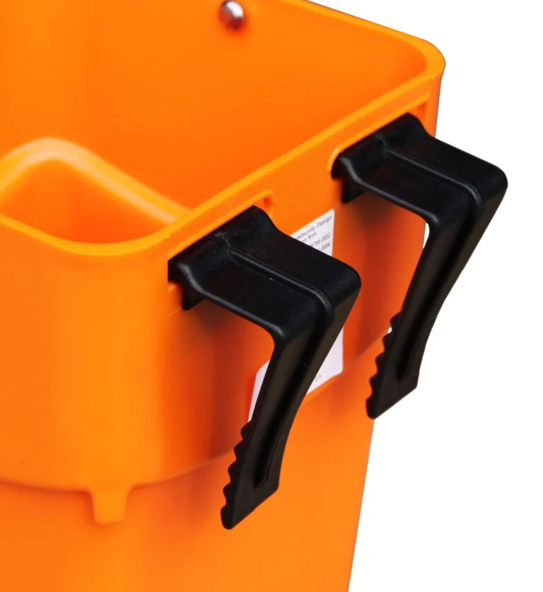 Kälbertränkeeimer Orange mit Aufhängehaken, 5 l – Shoof Kalf Feeder M1 Rail-Hang