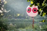 Vogelschreckballon mit Aufhängeschnur, Weiß, Ø 40 cm – Knock Pest – Bild 2