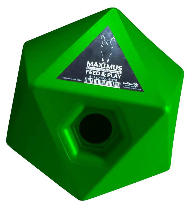 Futterspielwürfel für Pferde mit 37 mm großer Leckerliöffnung, Grün – Maximus Feed & Play Cube – Bild 1