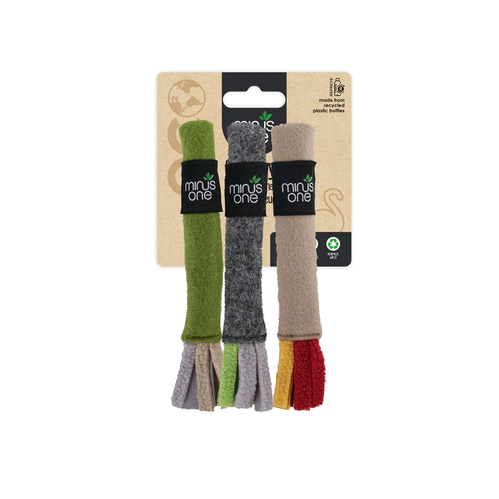 MINU37381.jpg Katzenspielstäbchen aus Filz mit Katzenminze – Minus One Classic Felt Cat Toys Sticks – Bild 1