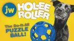 Hundeball aus Naturkautschuk für Leckerlis, 19 cm, sortiert – JW Hol-ee Roller – Bild 2