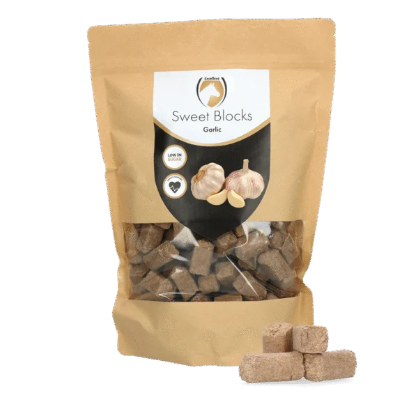 Pferdeleckerli mit Knoblauch, zuckerarm, 1 kg – Excellent Horse Sweet Blocks