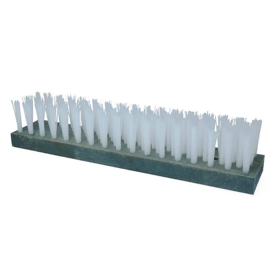 VEEB0002.png Viehbürste aus Nylon mit 2 Löchern – Vink – Bild 1