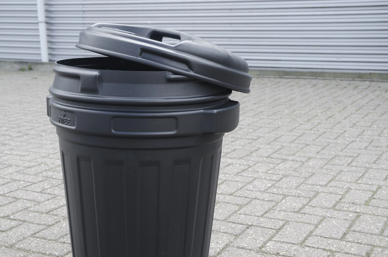 Futtertonne mit Drehverschluss, 70 l, Schwarz – Bild 2