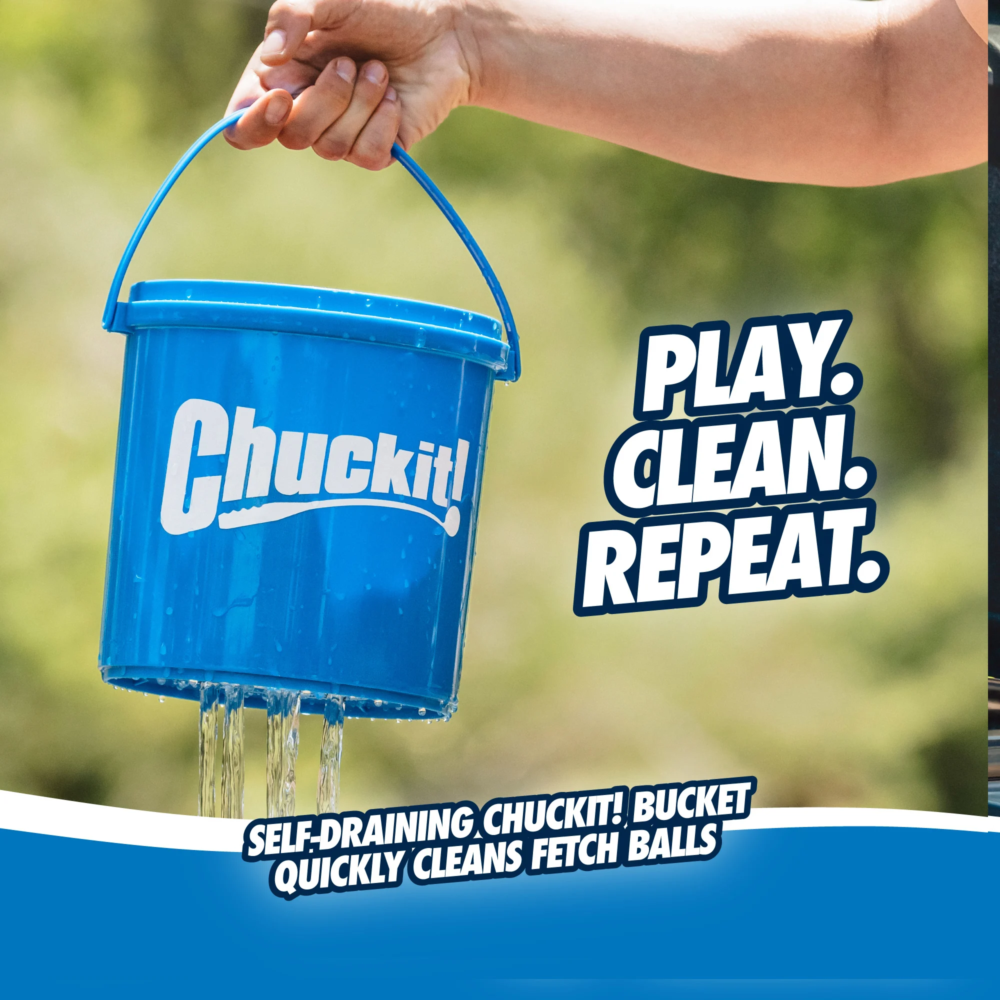 Hundeball Set mit Eimer und Ablauflöchern, 8 Bälle M – Chuckit! Bucket – Bild 5